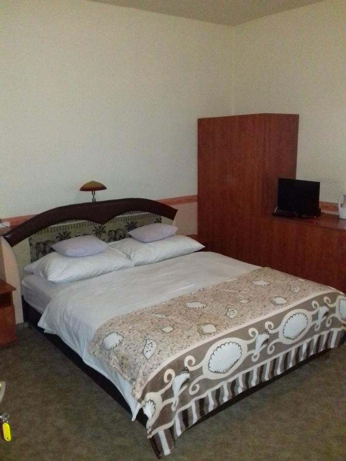 Fonix Panzio Hotel ปาปา ภายนอก รูปภาพ